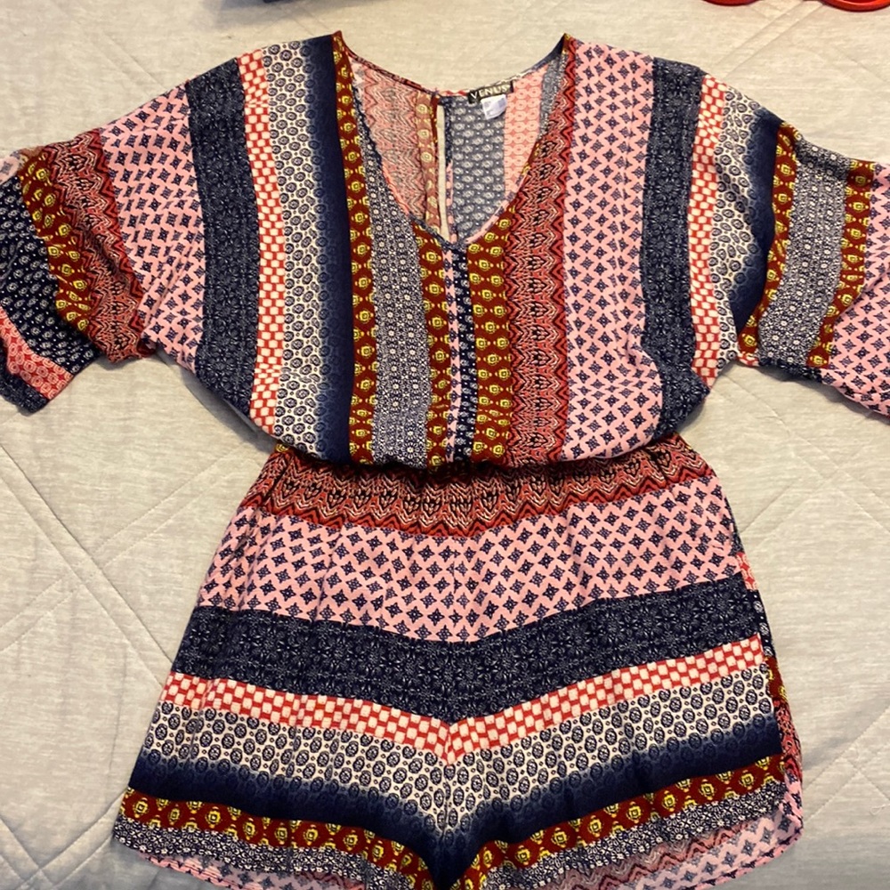 Multicolored, cinch waist, romper. Venus. Size medium.